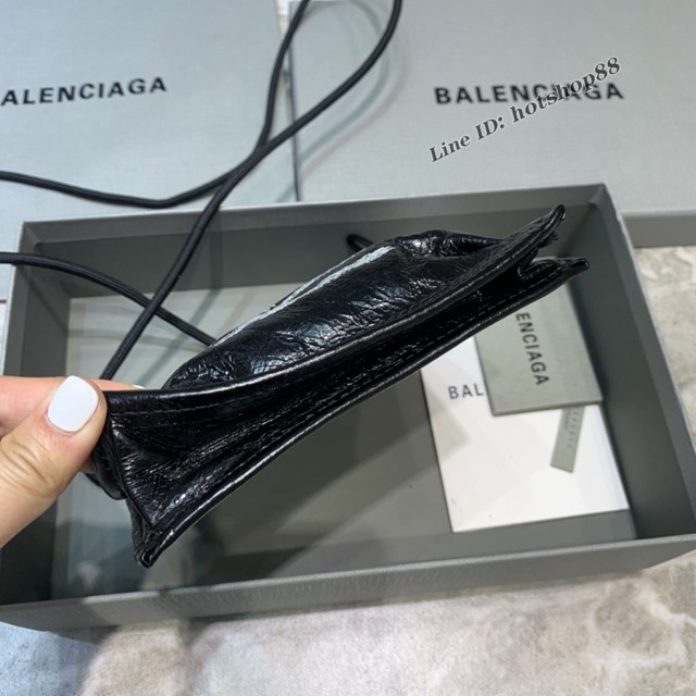 Balenciaga專櫃爆款小挎包 巴黎世家褶皺皮手機包 fyj1480